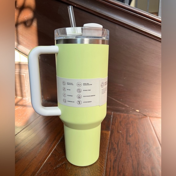 Limited Edition Stanley 40oz Quencher H2.0 - Picture 4 of 8